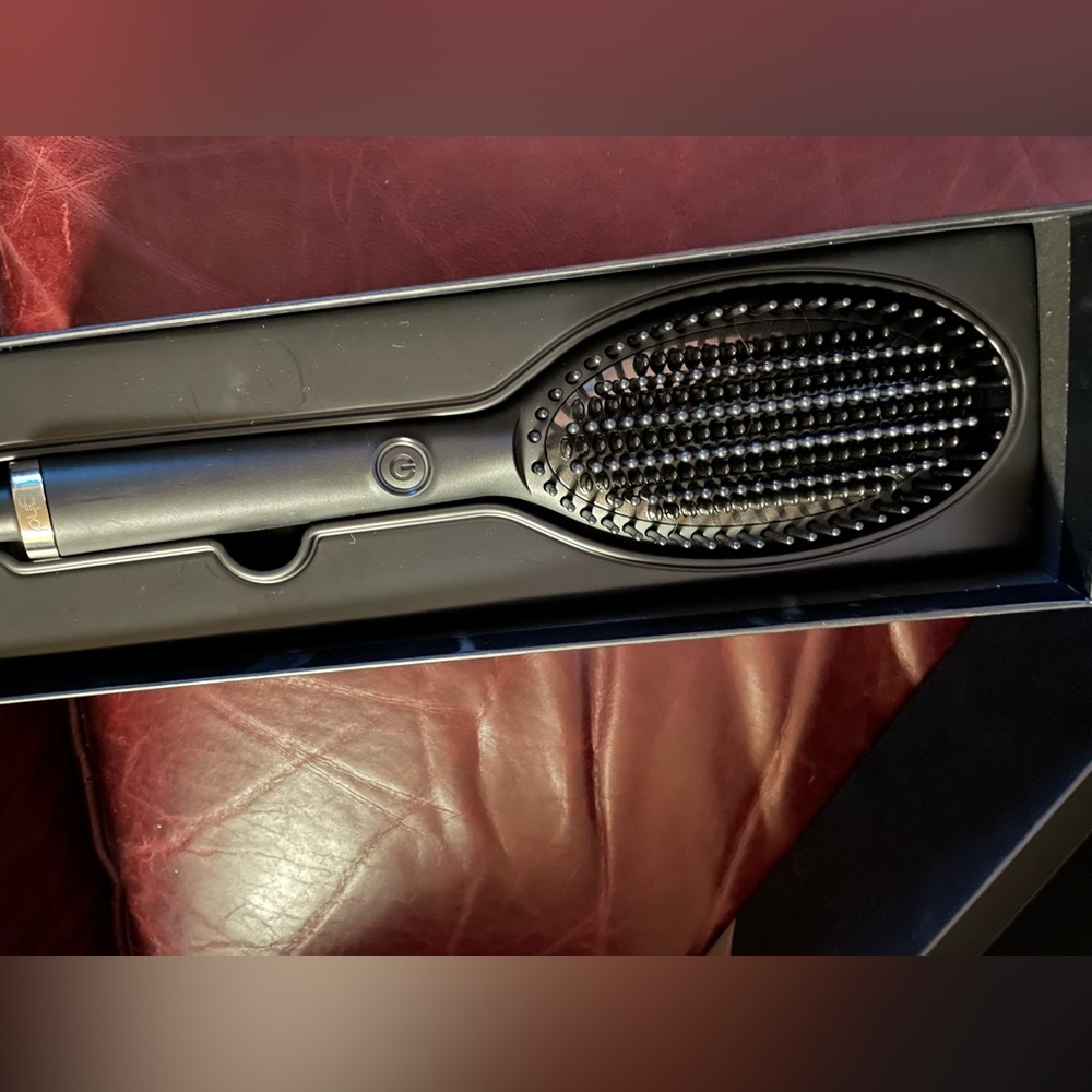 Ghd GLIDE SMOOTHING HOT BRUSH with Ceramic Heaters Blow Dryer Straightener NEW - Picture 2 of 4